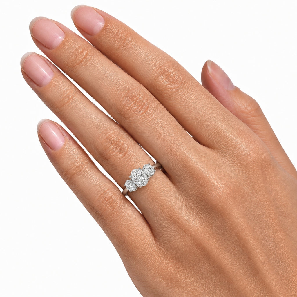 Venturant 2.00-5.00 Carat T.W. Oval-cut Lab Grown Diamond (F/VS+) 14K Gold 3 Stone Ring