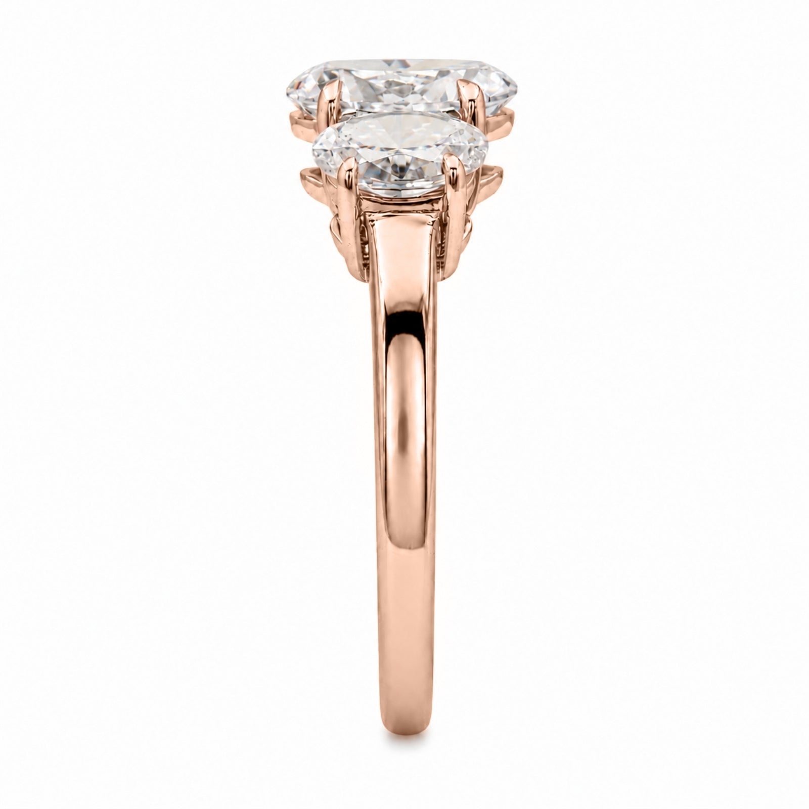Venturant 2.00-5.00 Carat T.W. Oval-cut Lab Grown Diamond (F/VS+) 14K Gold 3 Stone Ring
