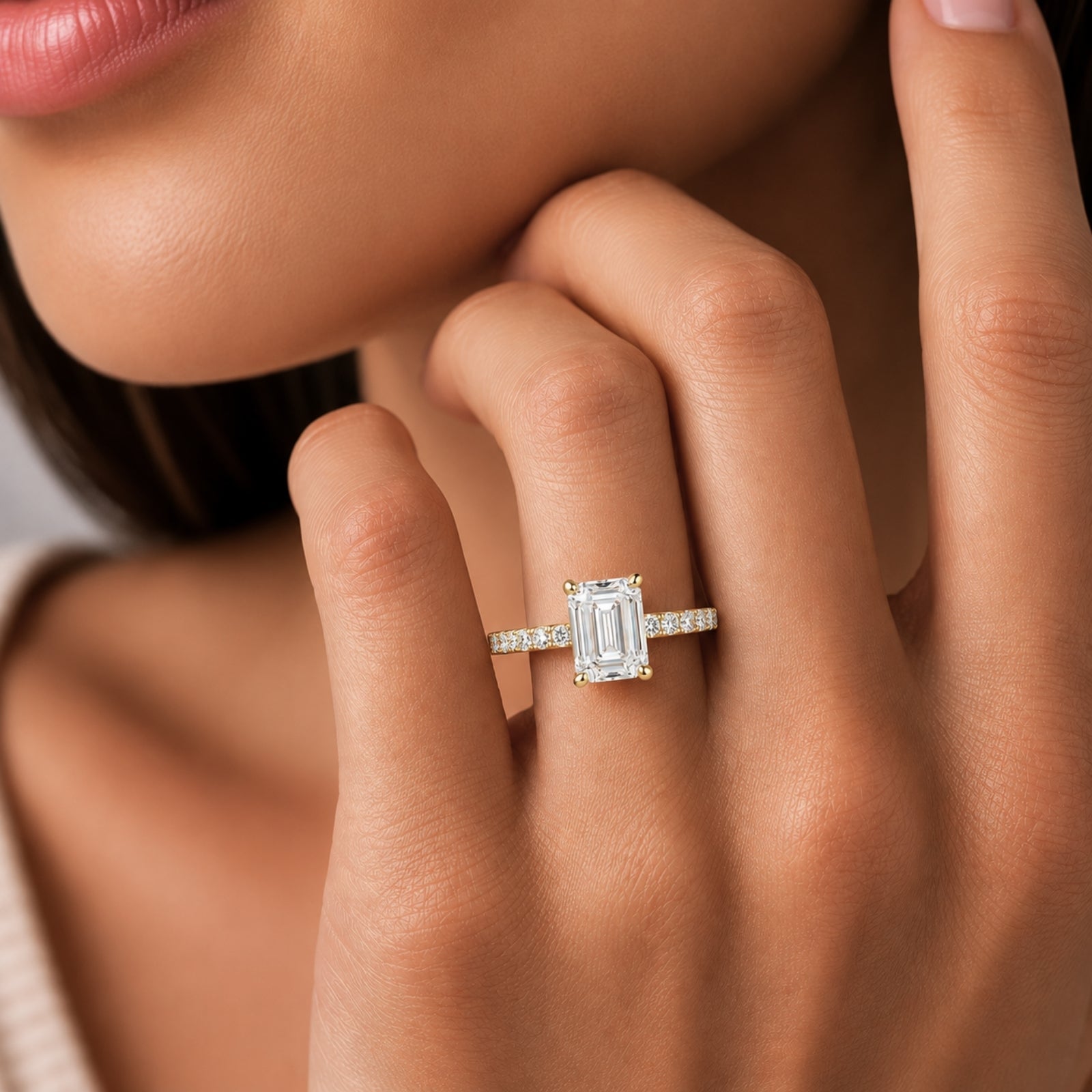 Venturant 1.50-4.50 Carat T.W. Emerald and Round-cut Lab Grown Diamond (F/VS+) 14K Gold Solitaire Band Ring