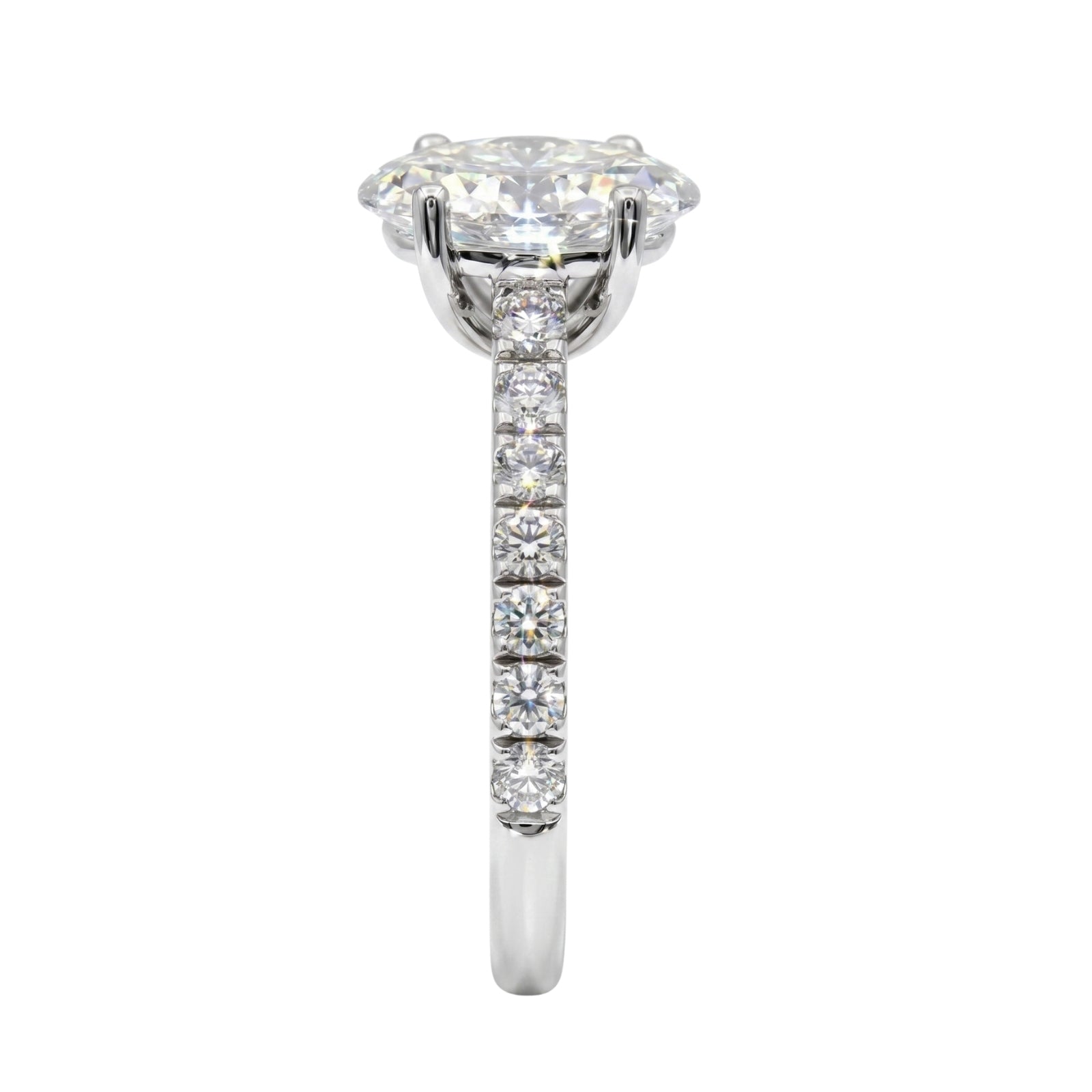 Venturant 1.50-4.50 Carat T.W. Oval and Round-cut Lab Grown Diamond (F/VS+) 14K Gold Solitaire Band Ring