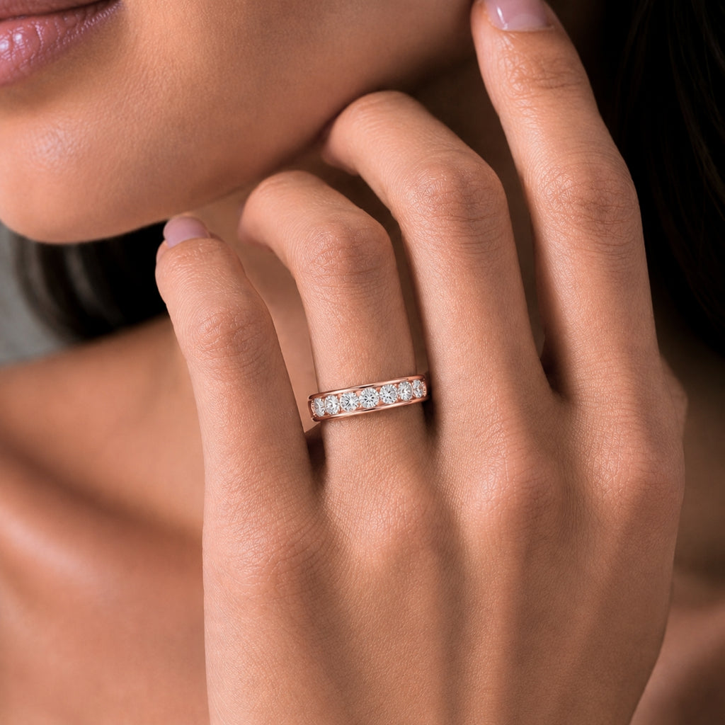 Venturant 0.50 - 3.00 Carat T.W. Round-cut Lab Grown Diamond (F/VS+) 14K Gold 11 Stone Channel Set Ring