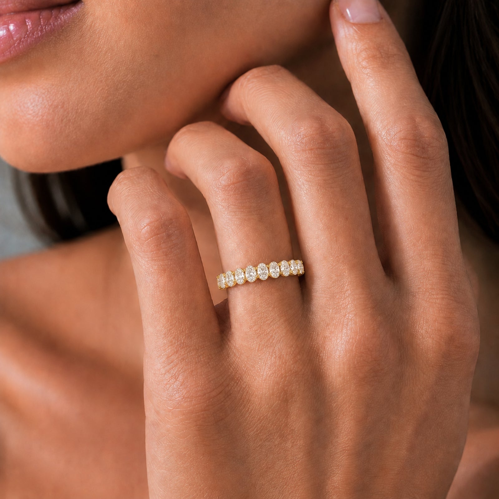 Venturant 5.00 - 7.00 Carat T.W. Oval-cut Lab Grown Diamond (F/VS+) 14K Gold Eternity Band Ring