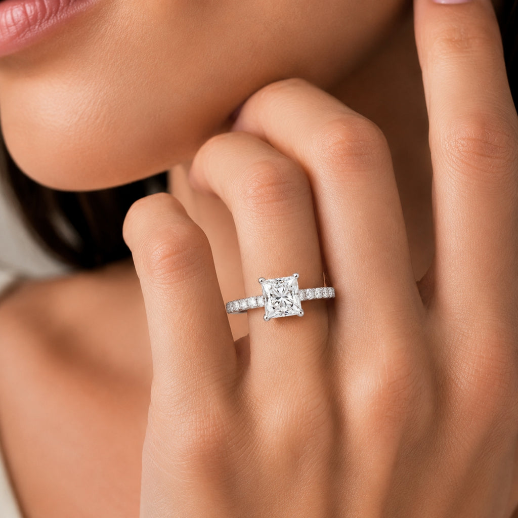 Venturant 1.50-4.50 Carat T.W. Princess and Round-cut Lab Grown Diamond (F/VS+) 14K Gold Solitaire Band Ring